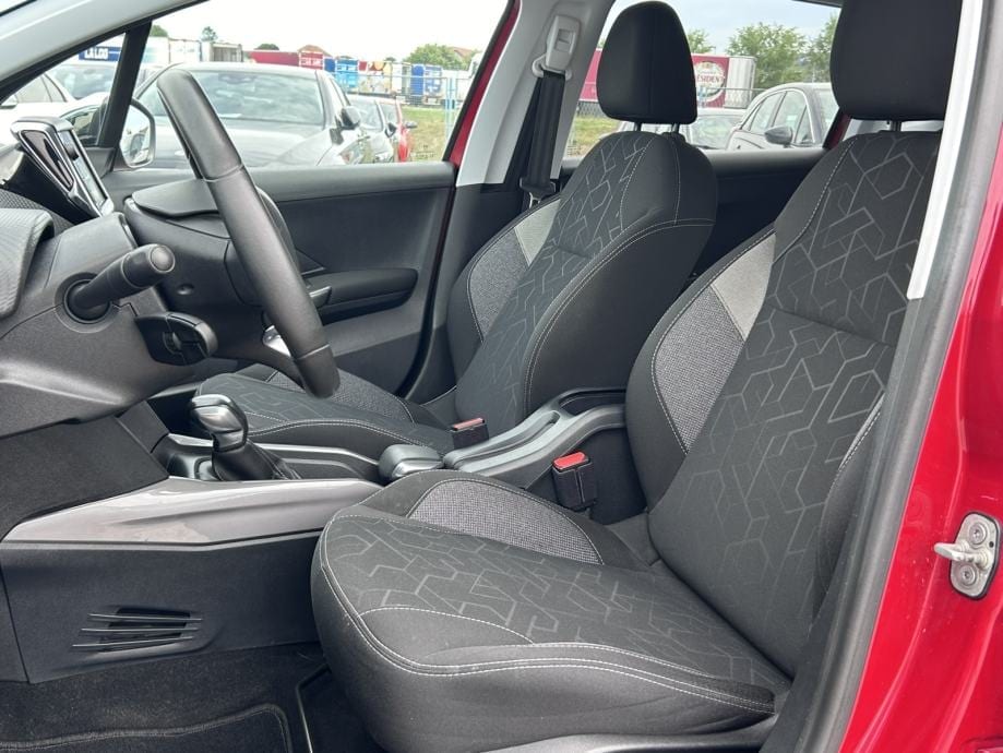 Peugeot 2008 1,2 STYLE,KLIMA,PDC,NAVIGACIJA,MFV...., 2017 god. - 12