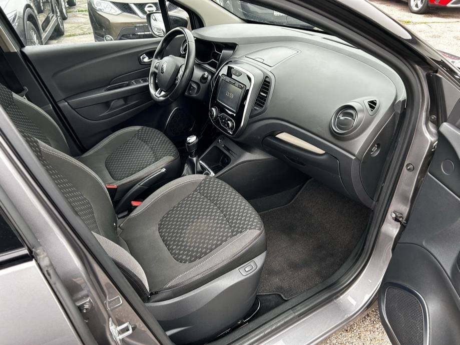 Renault Captur TCe 90, 2017 god. - 15