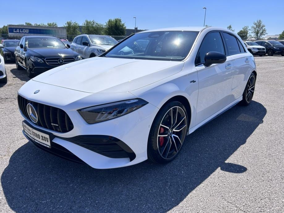 Mercedes-Benz A 35 AMG 4MATIC, 2023 god.