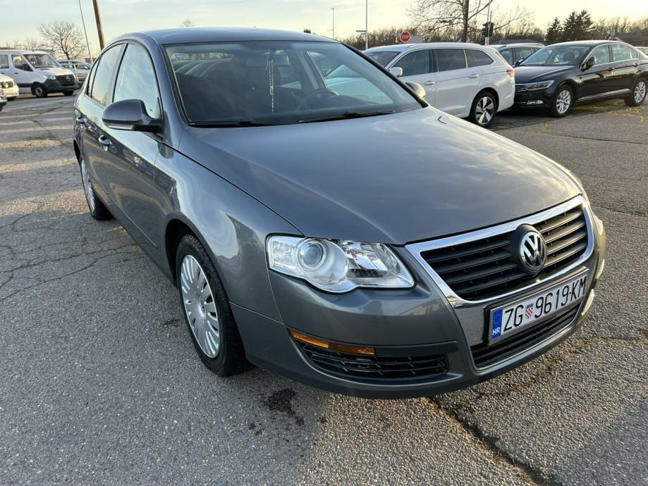 VW Passat b6 1,6, 2005 god.