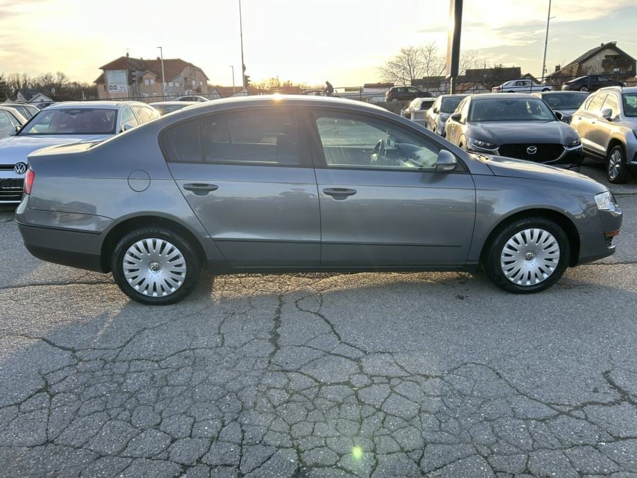VW Passat b6 1,6, 2005 god.