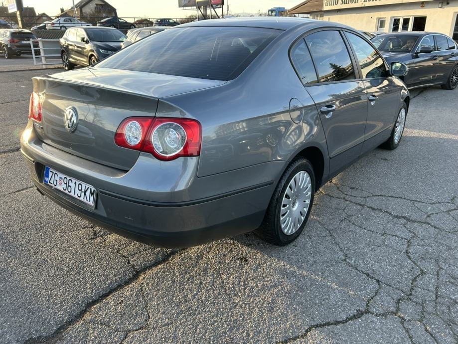 VW Passat b6 1,6, 2005 god.