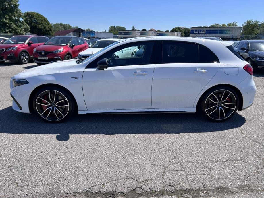 Mercedes-Benz A 35 AMG 4MATIC, 2023 god. - 10