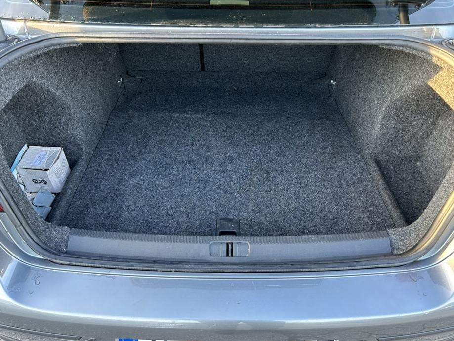 VW Passat b6 1,6, 2005 god. - 8