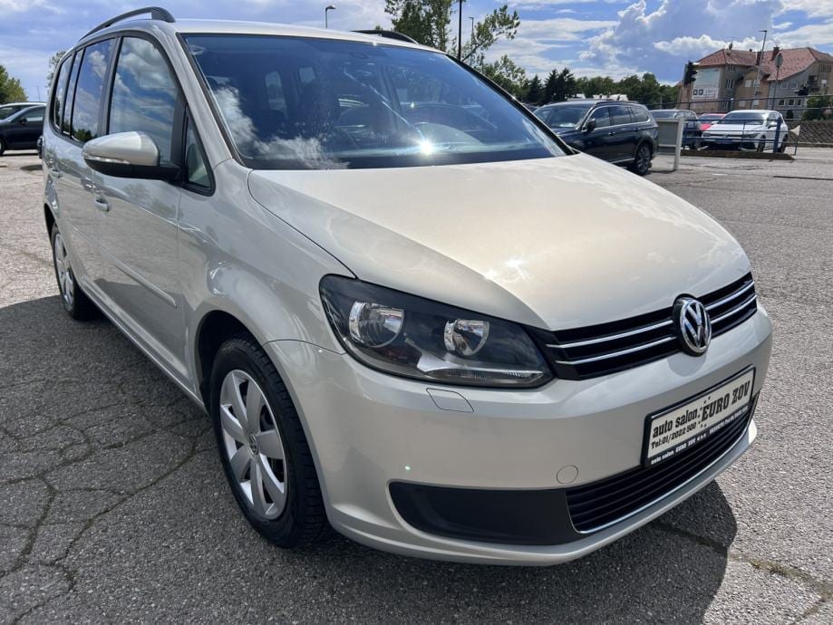 VW Touran 1,6 TDI AUTOMATIK, 2012 god.