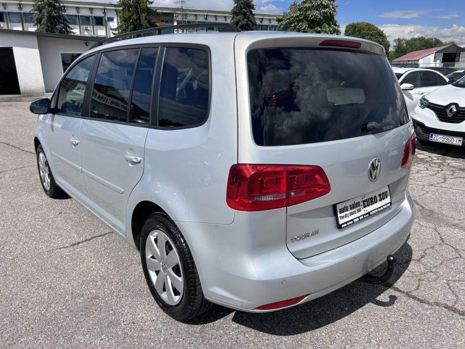 VW Touran 1,6 TDI AUTOMATIK, 2012 god. - 9
