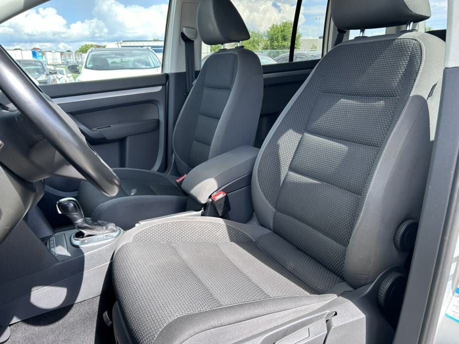 VW Touran 1,6 TDI AUTOMATIK, 2012 god. - 13