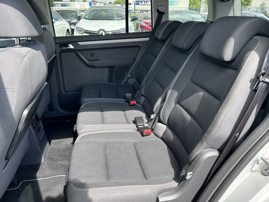 VW Touran 1,6 TDI AUTOMATIK, 2012 god. - 15