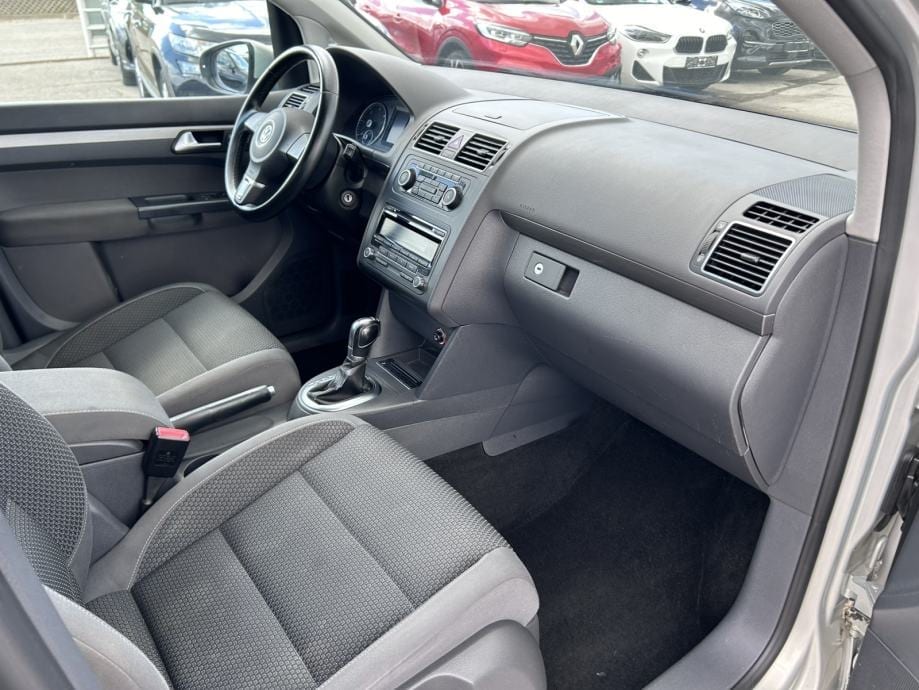 VW Touran 1,6 TDI AUTOMATIK, 2012 god. - 20