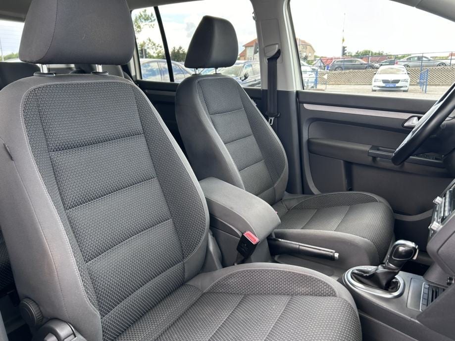 VW Touran 1,6 TDI AUTOMATIK, 2012 god. - 21