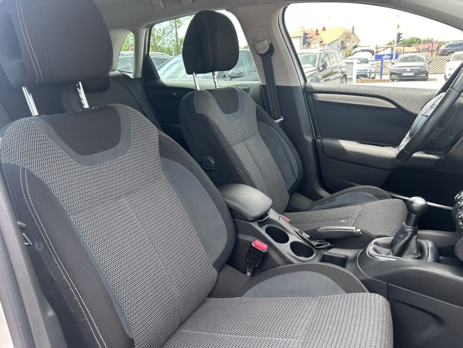 Citroën C4 1,6 HDi, 2014 god. - 19