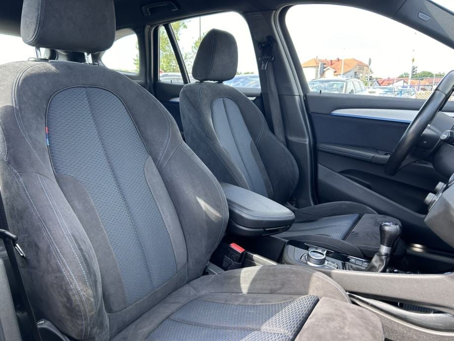 BMW X1 18d X-drive M-PAKET, 2017 god. - 19