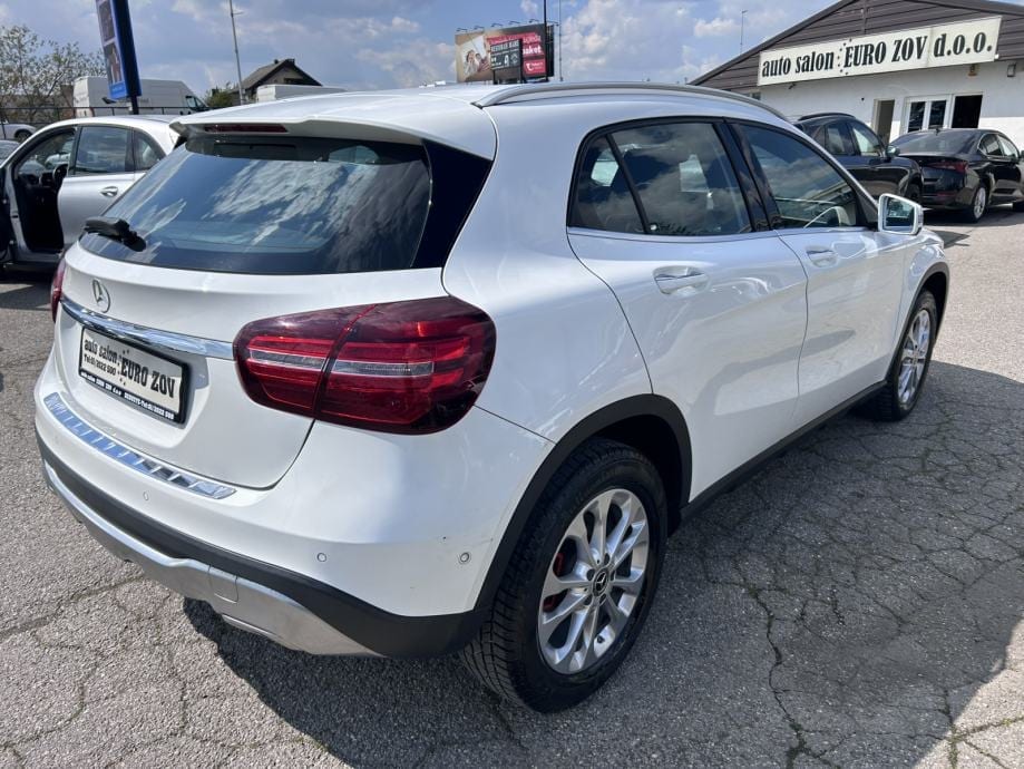 Mercedes-Benz GLA 220d 4MATIC, 2019 god. - 6