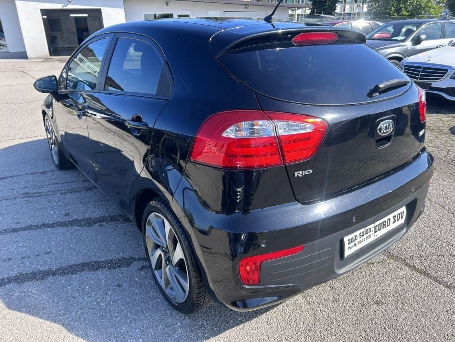 Kia Rio 1,4 CRDi REG. 09/26, 2015 god. - 9