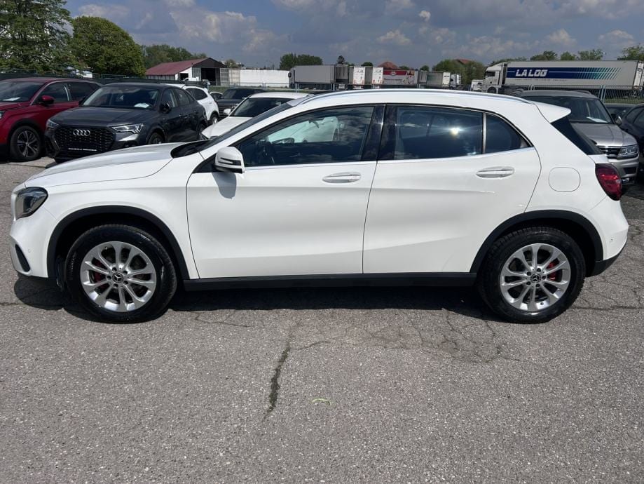 Mercedes-Benz GLA 220d 4MATIC, 2019 god. - 11