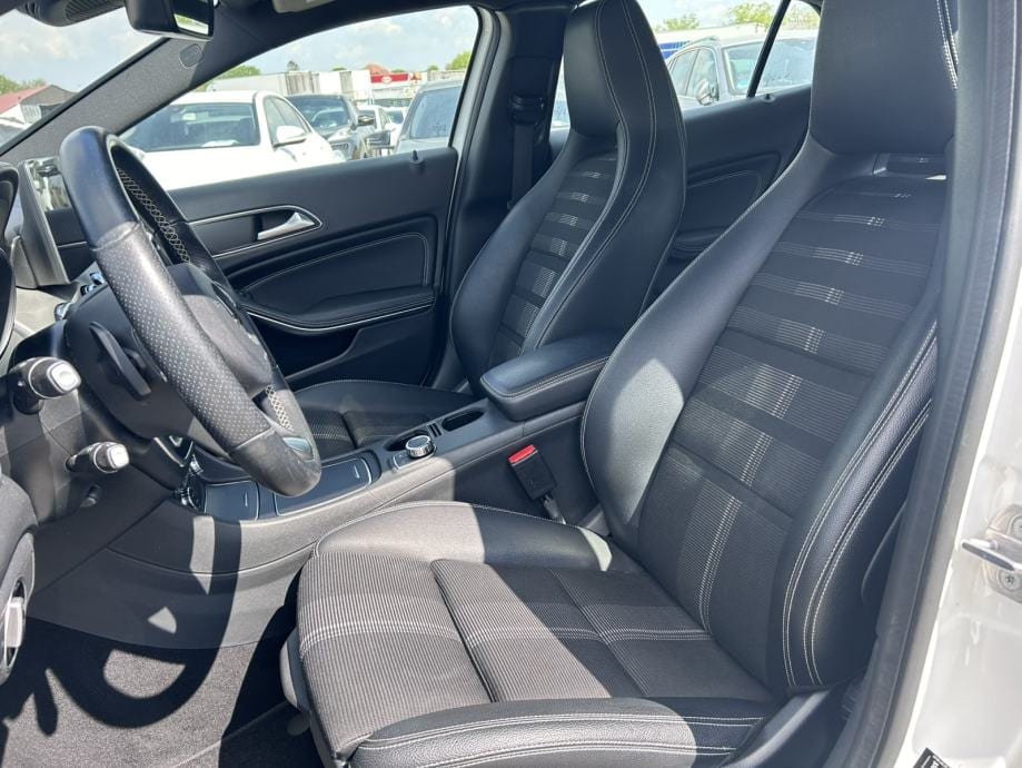 Mercedes-Benz GLA 220d 4MATIC, 2019 god. - 13