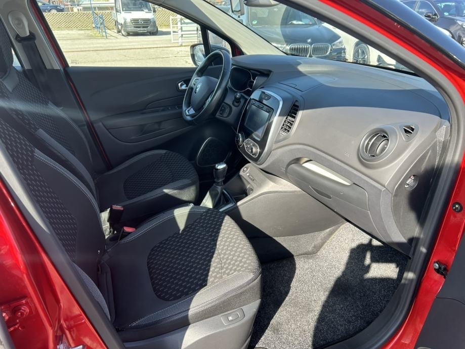 Renault Captur TCe 120, 2017 god. - 18