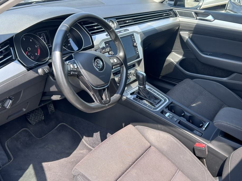 VW Passat Variant 2,0 TDI DSG,COMFORTLINE,NAVI,PDC,KOMFORNA SJEDALA, 2019 god. - 11