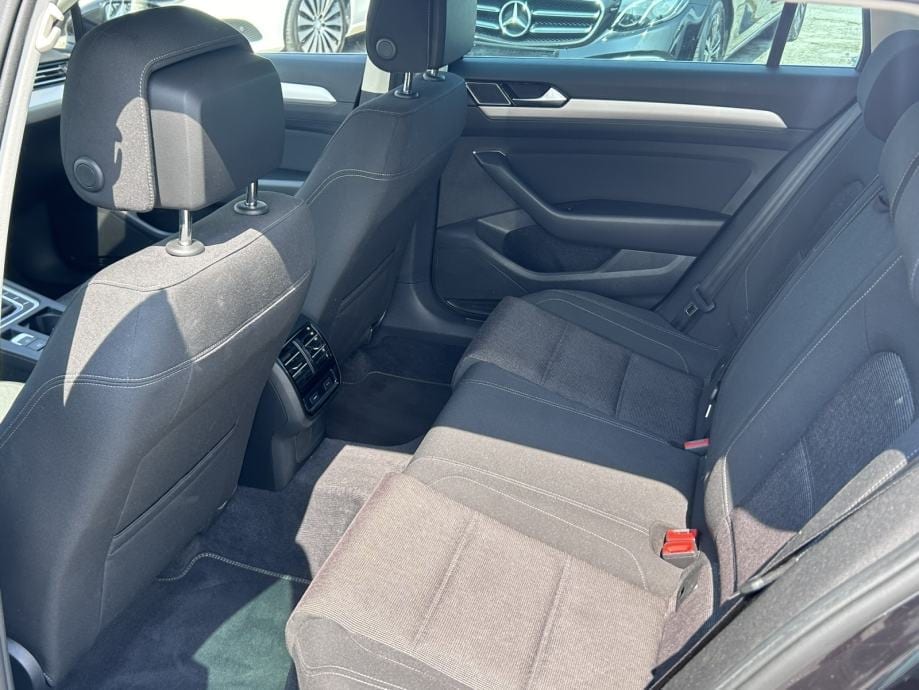 VW Passat Variant 2,0 TDI DSG,COMFORTLINE,NAVI,PDC,KOMFORNA SJEDALA, 2019 god. - 14