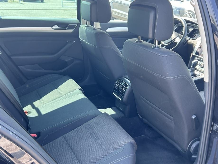VW Passat Variant 2,0 TDI DSG,COMFORTLINE,NAVI,PDC,KOMFORNA SJEDALA, 2019 god. - 16