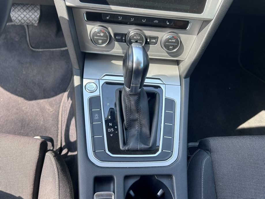 VW Passat Variant 2,0 TDI DSG,COMFORTLINE,NAVI,PDC,KOMFORNA SJEDALA, 2019 god. - 23