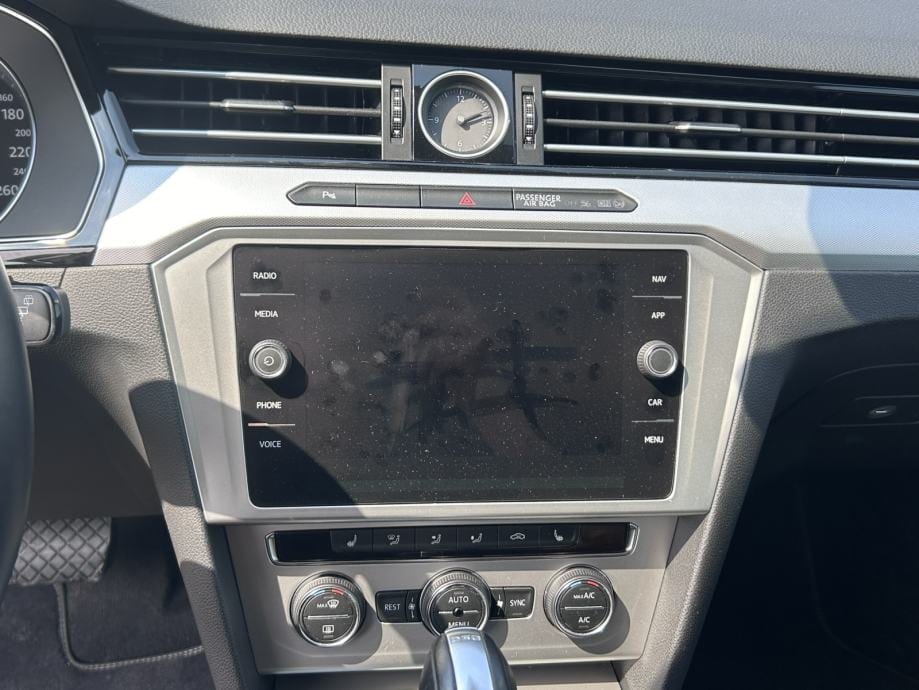 VW Passat Variant 2,0 TDI DSG,COMFORTLINE,NAVI,PDC,KOMFORNA SJEDALA, 2019 god. - 24