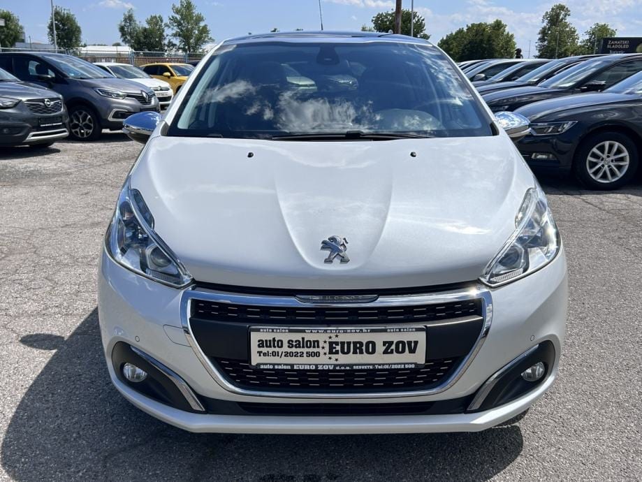 Peugeot 208 1.2 I NAVI,PDC,STR.KAMERA,PANORAMSKI STAKLENI KROV,P.PILOT, 2017 god. - 2
