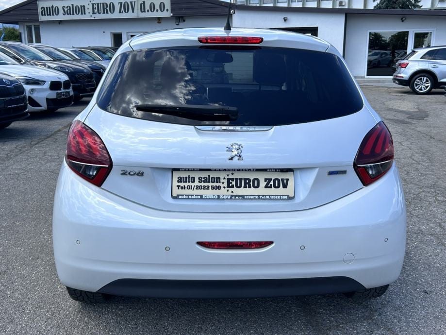 Peugeot 208 1.2 I NAVI,PDC,STR.KAMERA,PANORAMSKI STAKLENI KROV,P.PILOT, 2017 god. - 6