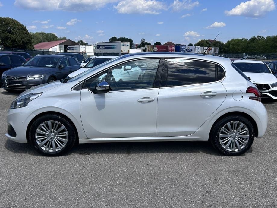 Peugeot 208 1.2 I NAVI,PDC,STR.KAMERA,PANORAMSKI STAKLENI KROV,P.PILOT, 2017 god. - 10