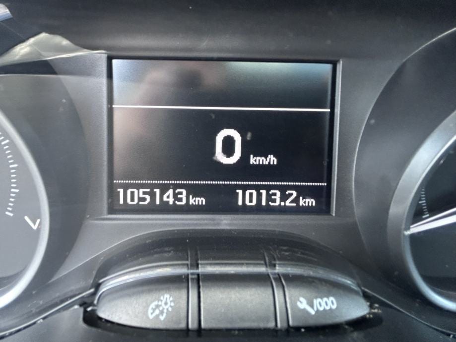 Peugeot 208 1.2 I NAVI,PDC,STR.KAMERA,PANORAMSKI STAKLENI KROV,P.PILOT, 2017 god. - 23