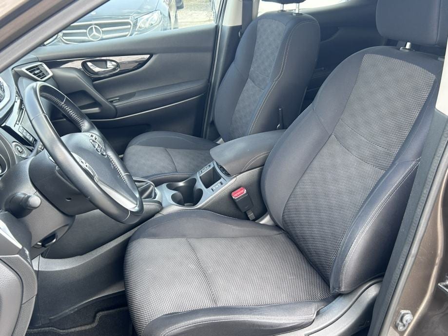 Nissan Qashqai 1,6 DCI N-Connecta,NAVI,PDC,KAMERA360,BI-XENON,ACC,MFV., 2016 god. - 11