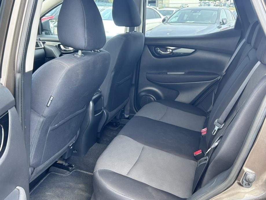 Nissan Qashqai 1,6 DCI N-Connecta,NAVI,PDC,KAMERA360,BI-XENON,ACC,MFV., 2016 god. - 12