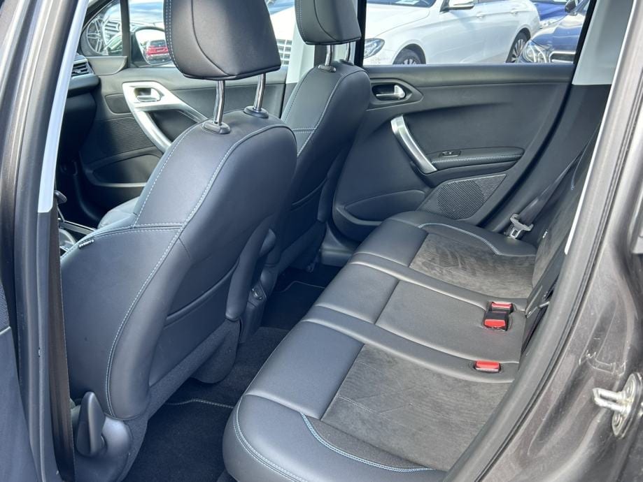 Peugeot 2008 1,2 CROSSWAY,AUTOMATIK,PDC,STR.KAMERA,PANORAMA,NAVI,.., 2019 god. - 13