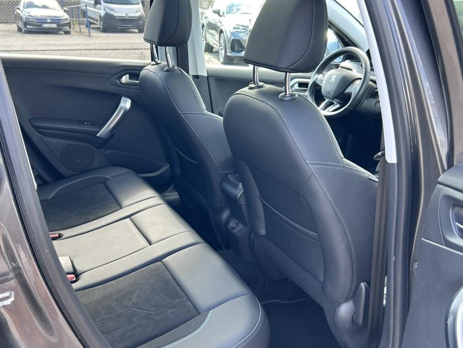 Peugeot 2008 1,2 CROSSWAY,AUTOMATIK,PDC,STR.KAMERA,PANORAMA,NAVI,.., 2019 god. - 15