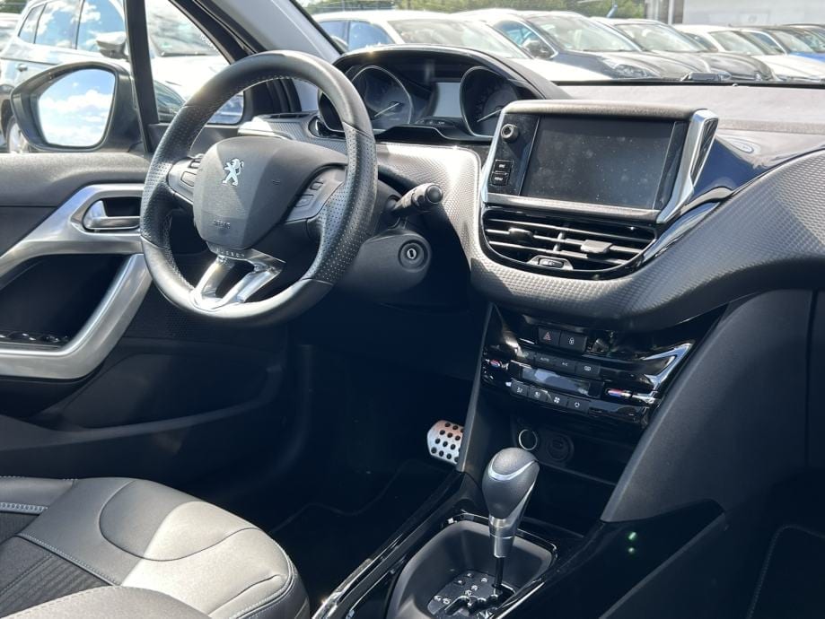 Peugeot 2008 1,2 CROSSWAY,AUTOMATIK,PDC,STR.KAMERA,PANORAMA,NAVI,.., 2019 god. - 18