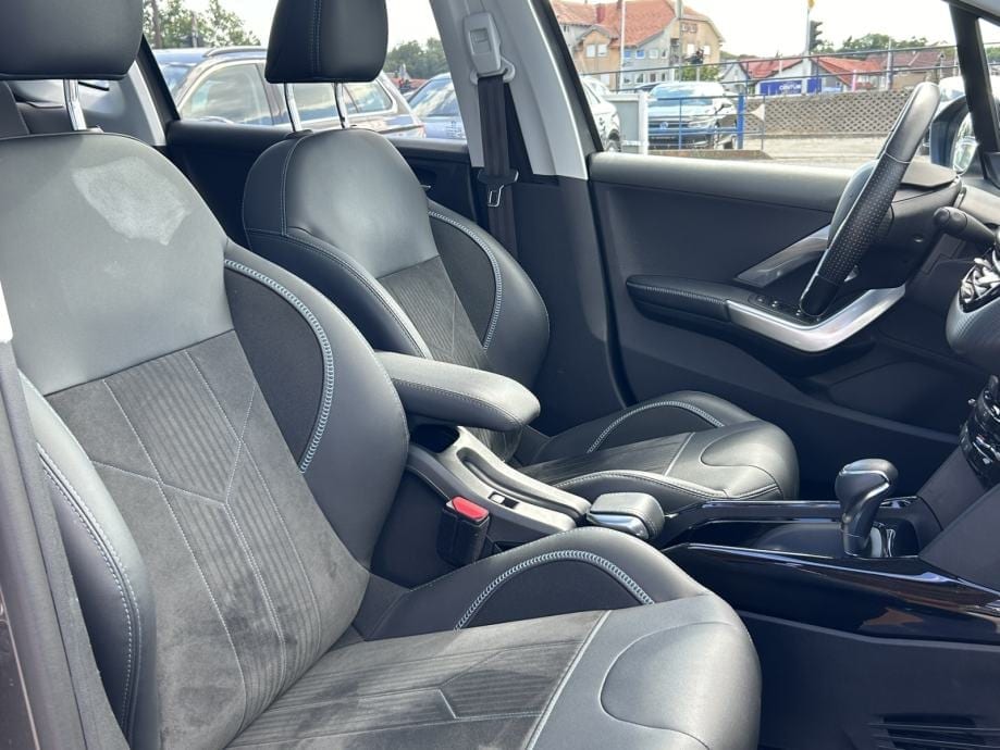 Peugeot 2008 1,2 CROSSWAY,AUTOMATIK,PDC,STR.KAMERA,PANORAMA,NAVI,.., 2019 god. - 20