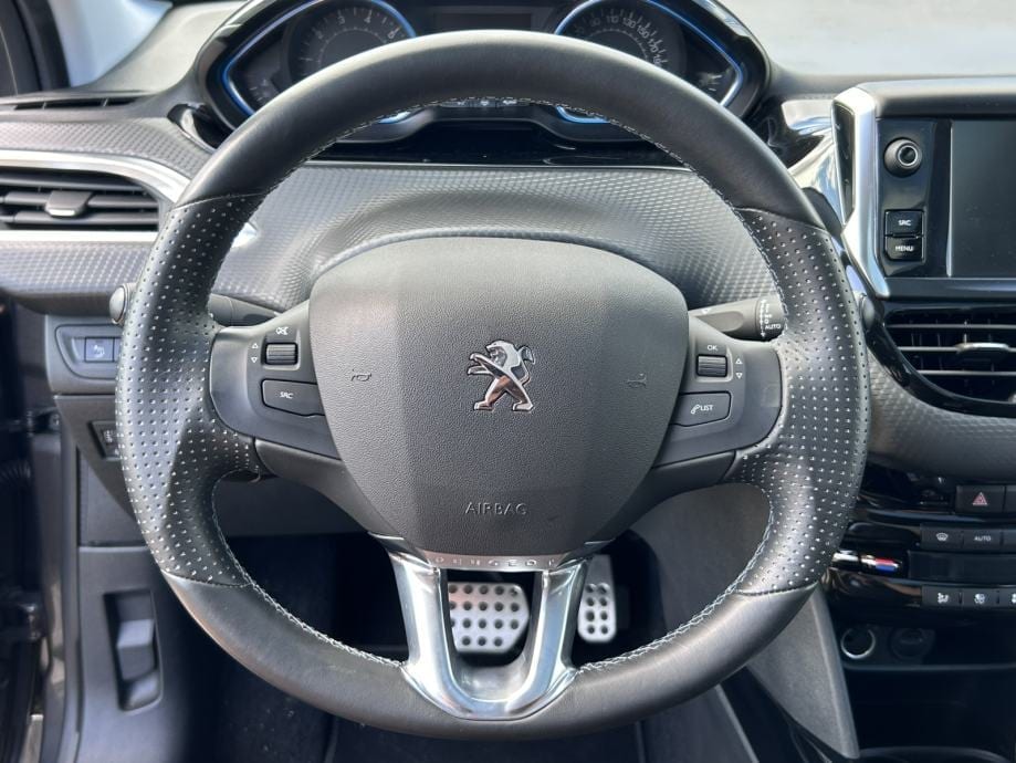 Peugeot 2008 1,2 CROSSWAY,AUTOMATIK,PDC,STR.KAMERA,PANORAMA,NAVI,.., 2019 god. - 22