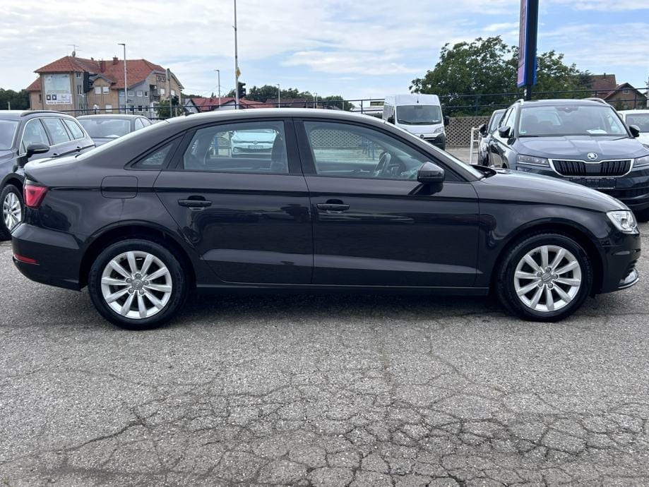 Audi A3 1,6 TDI ATTRACTION,BI-XENON,NAVI,PDC,AUT.KLIMA,MFV....., 2014 god.