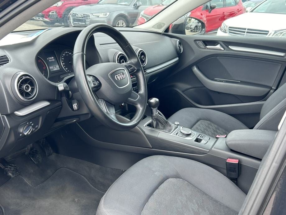 Audi A3 1,6 TDI ATTRACTION,BI-XENON,NAVI,PDC,AUT.KLIMA,MFV....., 2014 god. - 11