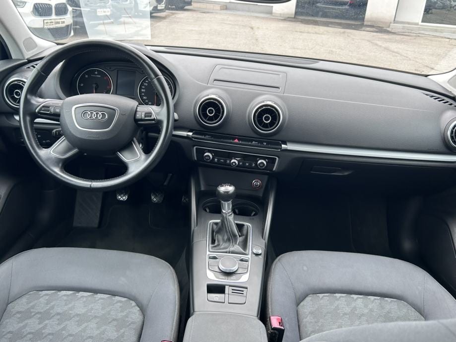 Audi A3 1,6 TDI ATTRACTION,BI-XENON,NAVI,PDC,AUT.KLIMA,MFV....., 2014 god. - 17