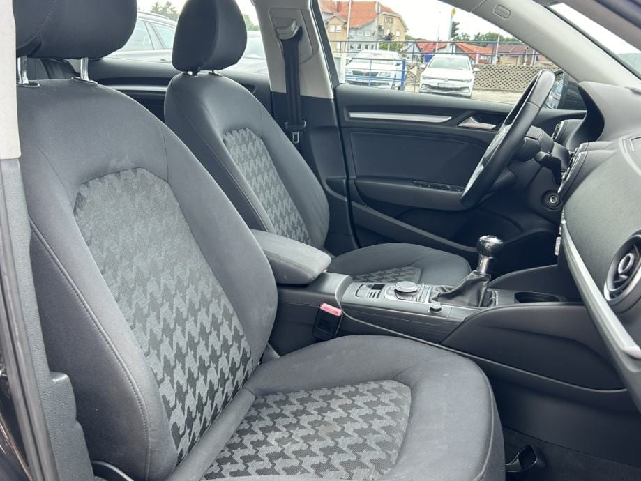 Audi A3 1,6 TDI ATTRACTION,BI-XENON,NAVI,PDC,AUT.KLIMA,MFV....., 2014 god. - 20