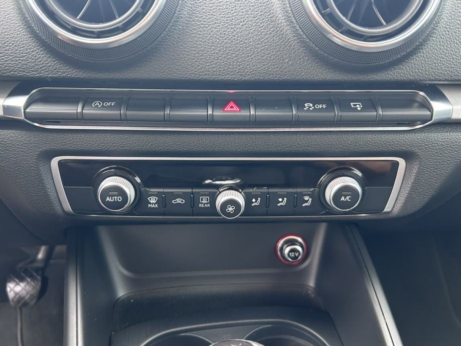 Audi A3 1,6 TDI ATTRACTION,BI-XENON,NAVI,PDC,AUT.KLIMA,MFV....., 2014 god. - 24