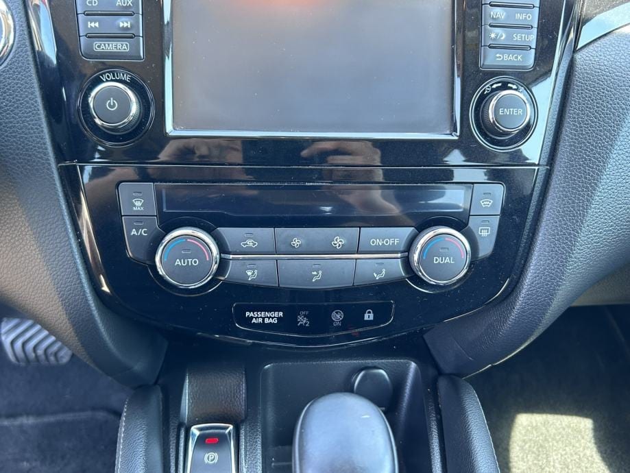 Nissan Qashqai 1,6 dCi ACENTA,NAVI,KAMERA,PDC,PANORAMA,EL.POD.SJEDALA, 2014 god. - 25