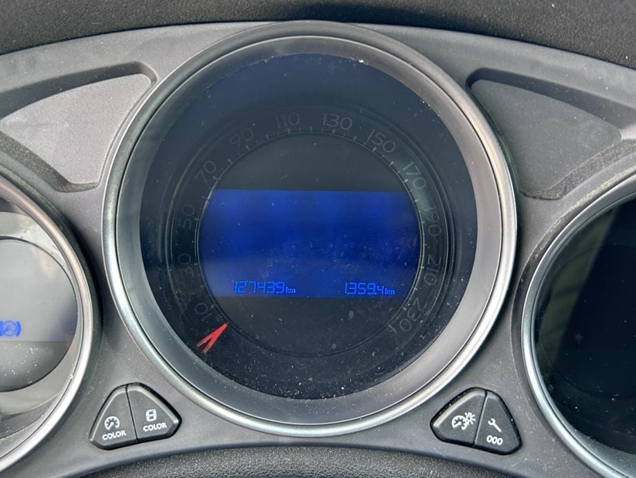 Citroën C4 1,2 130 S&S AUTOMATIK,NAVI,PDC,MFV,GRIJAČI SJEDALA - 22