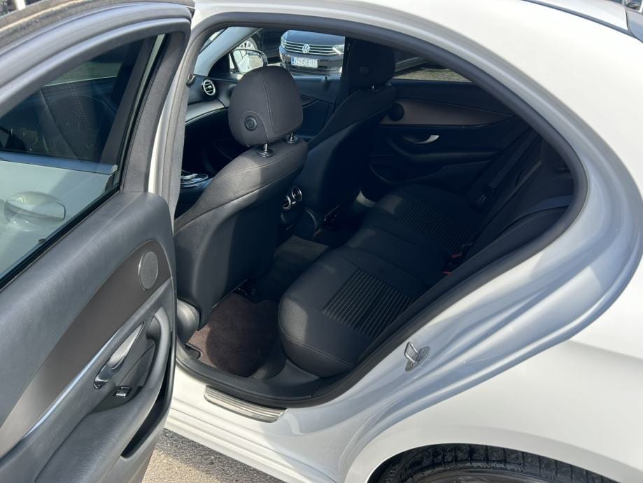 Mercedes-Benz E-klasa 220d *TOP STANJE*, 2016 god. - 18