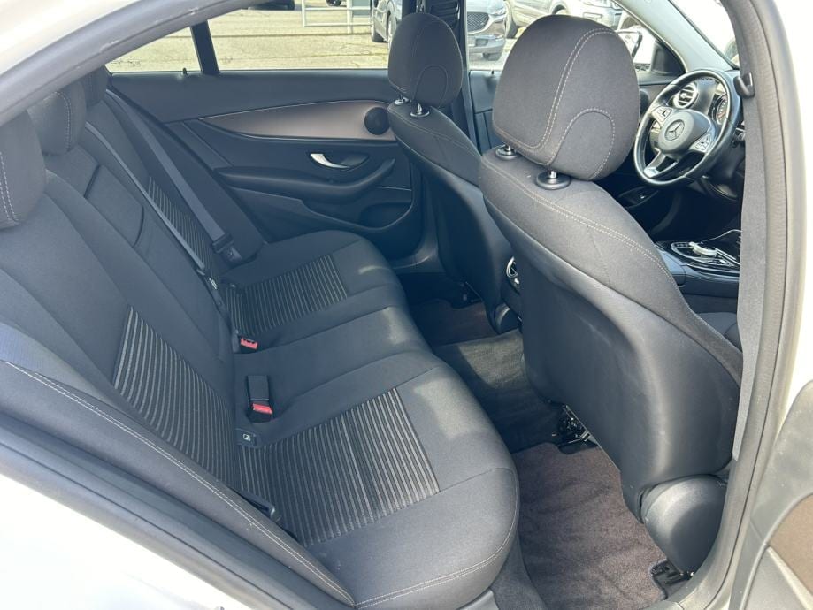Mercedes-Benz E-klasa 220d *TOP STANJE*, 2016 god. - 20