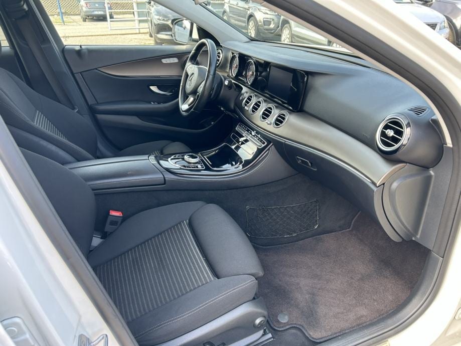 Mercedes-Benz E-klasa 220d *TOP STANJE*, 2016 god. - 22