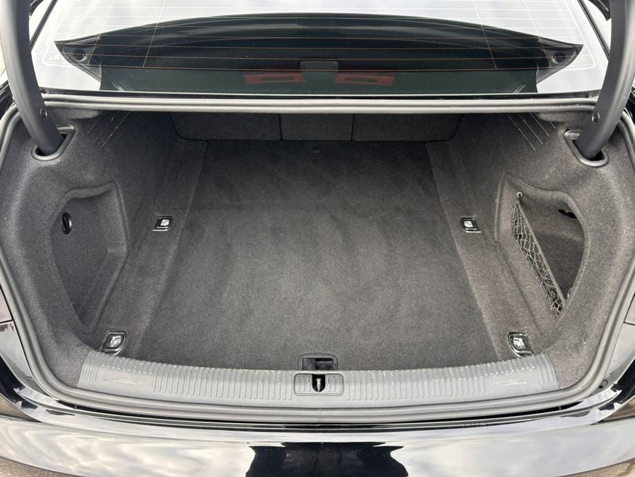 Audi A4 40 TDI, 2019 god. - 10