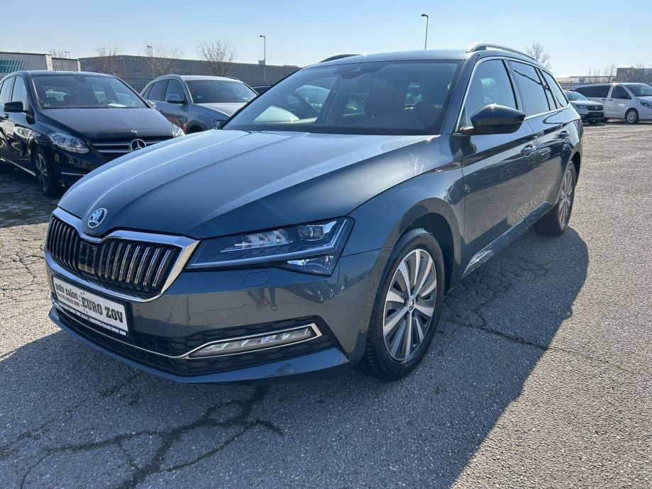 Škoda Superb 2,0 TDI *XENON* *TOP STANJE*, 2021 god.
