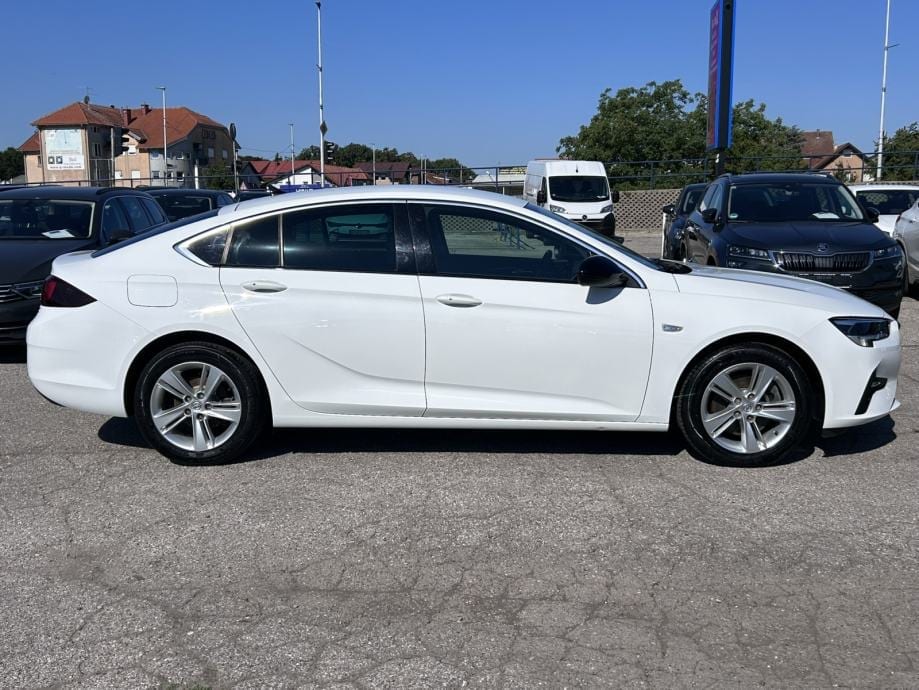 Opel Insignia 1,5 D AUTOMATIK,GRANDSPORT,EDITION,STRAŽNJA KAMERA,PDC.., 2021 god. - 4